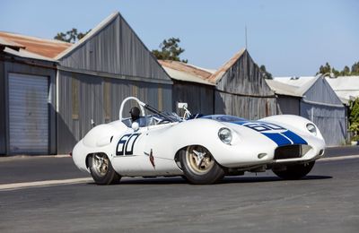 Chiêm ngưỡng mẫu xe đua cổ điển Lister-Jaguar hàng hiếm sắp được bán đấu giá