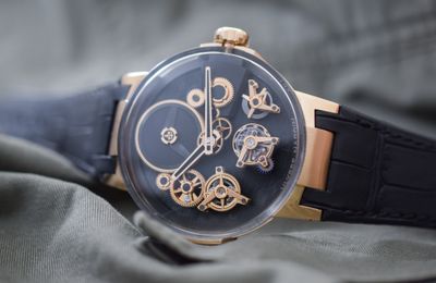 Đồng hồ Tourbillon 'nổi' giá gần 100.000 USD