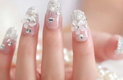 Những mẫu nail đẹp lung linh dành cho mùa thu 2021