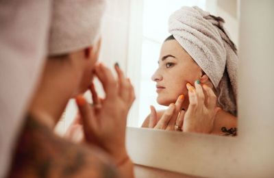 10 Cách làm hết thâm mụn nhanh nhất tại nhà