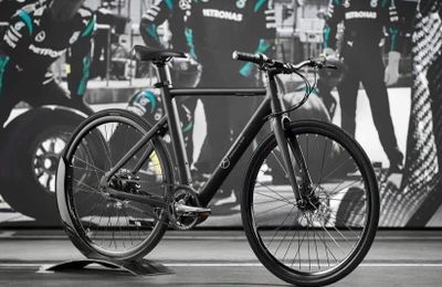 Chiếc eBike gần trăm triệu của Mercedes-Benz có gì thú vị?