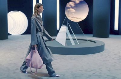 Chủ nghĩa vị lai - Xu hướng thiết kế trong BST Salvatore Ferragamo Thu Đông 2021