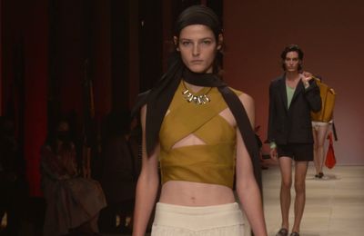 BST Xuân-Hè 2022 từ Salvatore Ferragamo