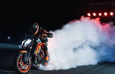 KTM 1290 Super Duke R có thêm biến thể Evo