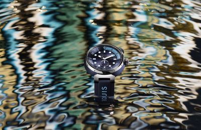 Tambour Street Diver mẫu đồng hồ "Lặn nước siêu đỉnh" mới nhất từ Louis Vuitton