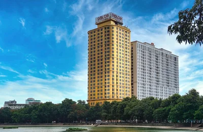 Khách sạn dát vàng từ trong ra ngoài tại Hà Nội