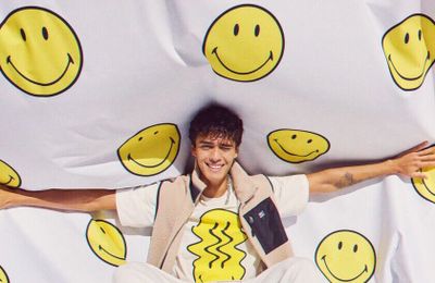 Smiley và H&M cùng nhau ra mắt bộ sưu tập lấy cảm hứng từ thập niên 90