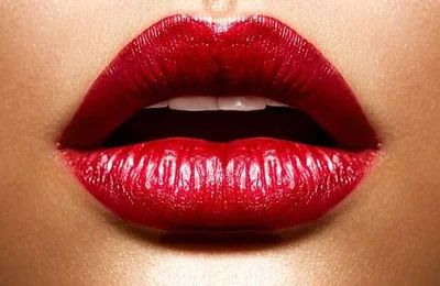 Son đỏ - Bí quyết đơn giản tạo sự quyến rũ cho quý cô mùa lễ hội