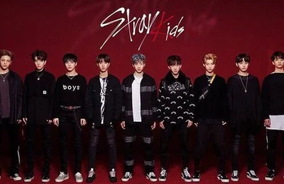 Đĩa đơn "Christmas EveL" - Stray Kids với những hình ảnh đậm chất giáng sinh