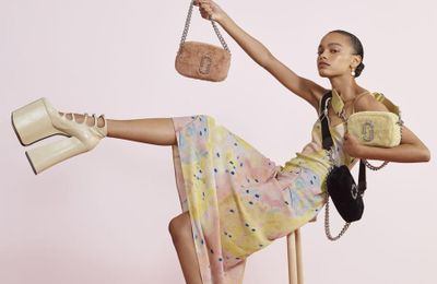 Bộ sưu tập Marc Jacobs Resort 2021- những chiếc túi trong mơ
