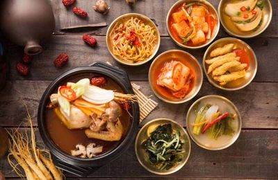 Gà hầm sâm - món ăn tưởng chừng dành cho mùa đông nhưng được ưa thích vào mùa hè