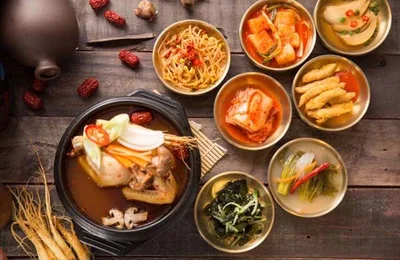 Gà hầm sâm - món ăn tưởng chừng dành cho mùa đông nhưng được ưa thích vào mùa hè