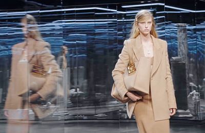 BST Fall Winter 2021/22 của Fendi: Bữa tiệc thời trang Thu Đông vô cùng lộng lẫy