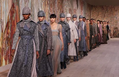 Haute Couture mùa Thu-Đông 2021 đem đến sự “tái sinh” với những đổi thay và bước tiến mới