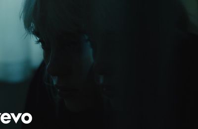 Male Fantasy - Billie Eilish: Bản nhạc buồn trút hết tâm sự của người cô đơn