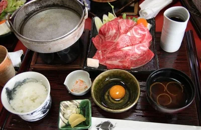 Sukiyaki - Đặc sắc hương vị lẩu truyền thống Nhật Bản