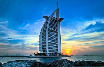 Khách sạn 7 sao duy nhất trên thế giới: Xa hoa choáng váng, 1 phòng rộng bằng căn biệt thự