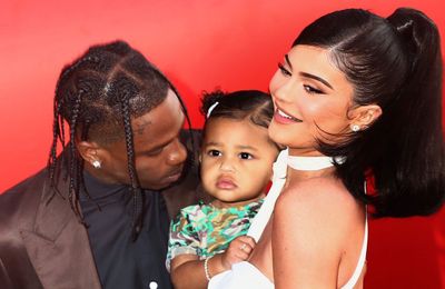 Kylie Jenner lập thương hiệu thời trang dành cho trẻ em