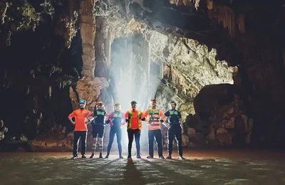 Khám phá tour thám hiểm hang động Quảng Bình với giá thấp kỷ lục