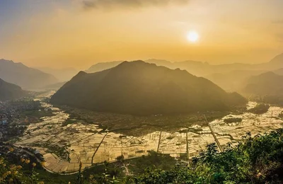 4 thung lũng ở Việt Nam đẹp như tranh vẽ