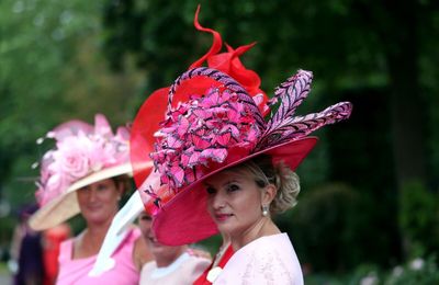 Những kiểu mũ ấn tượng ở lễ hội đua ngựa Royal Ascot
