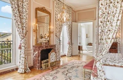 Trải nghiệm cuộc sống hoàng gia trong cung điện Versailles