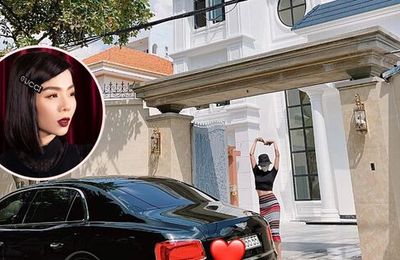 Bức ảnh toát ra mùi giàu có của Lệ Quyên: Trước mặt là xế hộp sang xịn, nhìn đến ngôi biệt thự phía sau còn choáng hơn!