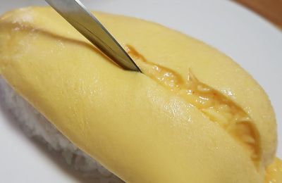Cách làm Omurice - Cơm cuộn trứng kiểu Nhật “bất bại” tại nhà