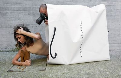Thương hiệu đắt giá Victoria Beckham giảm giá hơn 40% để thu hút khách hàng