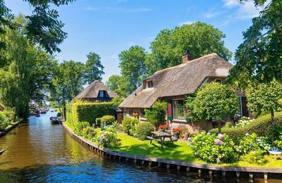 Giethoorn - ngôi làng cổ tích đẹp nhất thế giới ở Hà Lan
