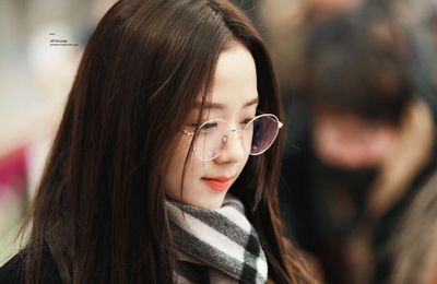 Là người thuộc Gen Y nhưng Jisoo lại có cả tá bí mật giống Gen Z