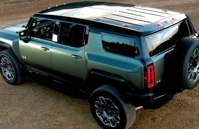 Trình làng GMC Hummer EV SUV830 mã lực, sạc một lần chạy gần 500 km, giá từ 2,4 tỷ VNĐ