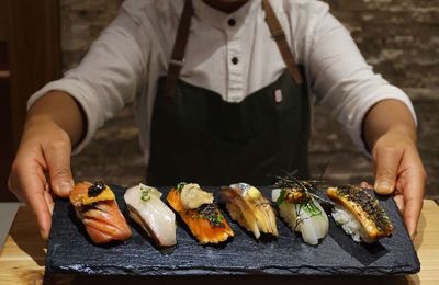 Thưởng thức kiệt tác ẩm thực Nhật tại 5 nhà hàng Omakase ở Sài Gòn