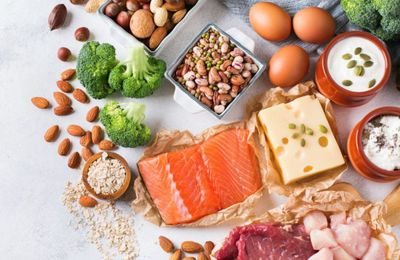 4 nhóm thực phẩm hỗ trợ giảm cân hiệu quả