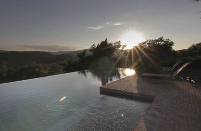 Không gian nghỉ dưỡng tuyệt vời tại Castello di Rechio Hotel - Lâu đài 1000 tuổi vùng Umbria, Ý