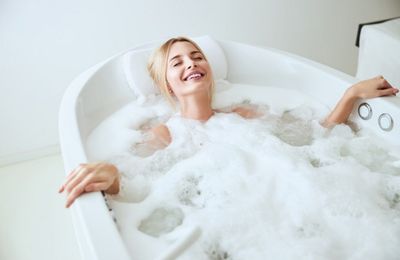 Tắm đúng cách giúp cải thiện làn da khỏe đẹp