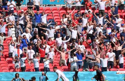 Cùng với chung kết EURO 2020, 9 lễ hội đình đám ở London đang chờ đón bạn