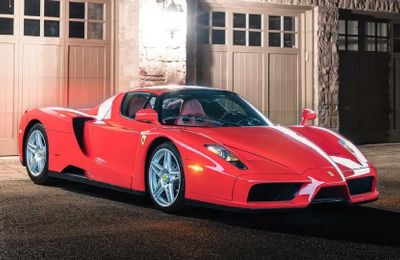 Siêu xe Ferrari Enzo 2003 được bán với giá 3,8 triệu USD