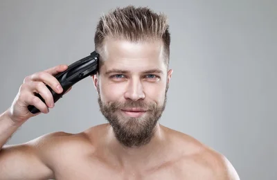 Bí quyết mùa... giãn cách: Hai kiểu tóc nam đơn giản, dễ cắt tại nhà
