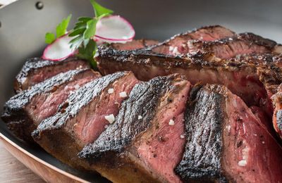 Bò ủ khô Dry-Aged - món ăn ưa thích của giới thượng lưu