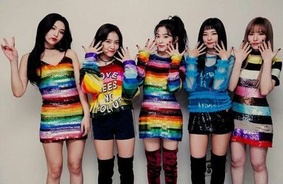 Trang phục hàng hiệu sau biểu diễn của các idol K-pop sẽ đi về đâu?