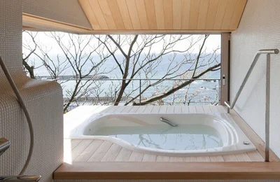 Thiết kế nội thất đẹp lạ cùng bồn tắm chìm, biến phòng tắm thành spa sang chảnh