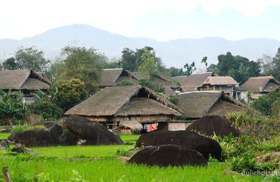 Có một ngôi làng ngủ quên dưới chân Cổng Trời - Nậm Đăm