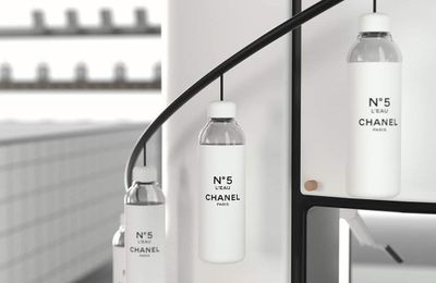 Chai nước chỉ là chai nước, nhưng vì sao chai nước Chanel No.5 L’Eau có giá 1,3 triệu VNĐ?