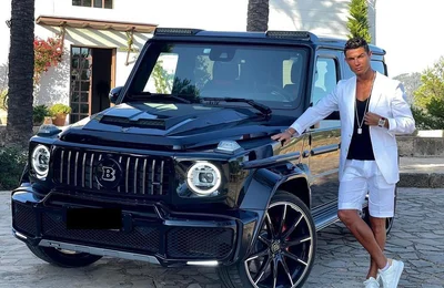 Cristiano Ronaldo khoe ảnh cùng siêu xe khiến cộng đồng mạng phát sốt