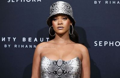 Rihanna và sở thích sưu tầm mũ bucket