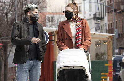 Phong cách thời trang trendy của Gigi Hadid khi làm mẹ