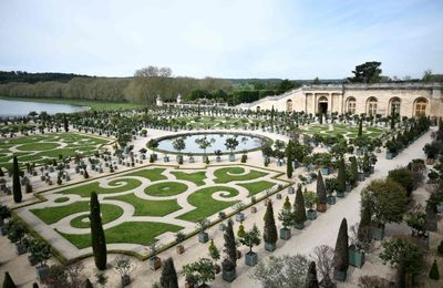 Một đêm nghỉ dưỡng hoàng gia ở cung điện Versailles