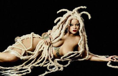 Nữ tỷ phú Rihanna “biến hóa” trên bìa tạp chí Dazed