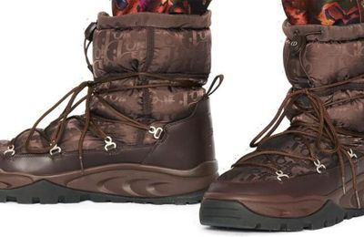 Dior sắp phát hàng Snow Ankle Boot cho mùa đông tới